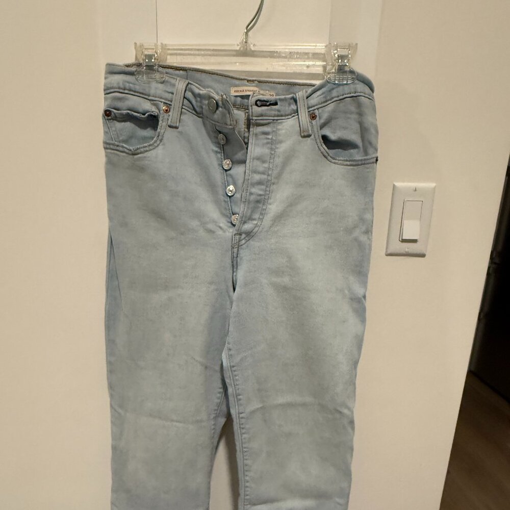 Levi's Women's Ribcage Straight Ankle Jeans Color  Fall Storm-Light Indigo, 29